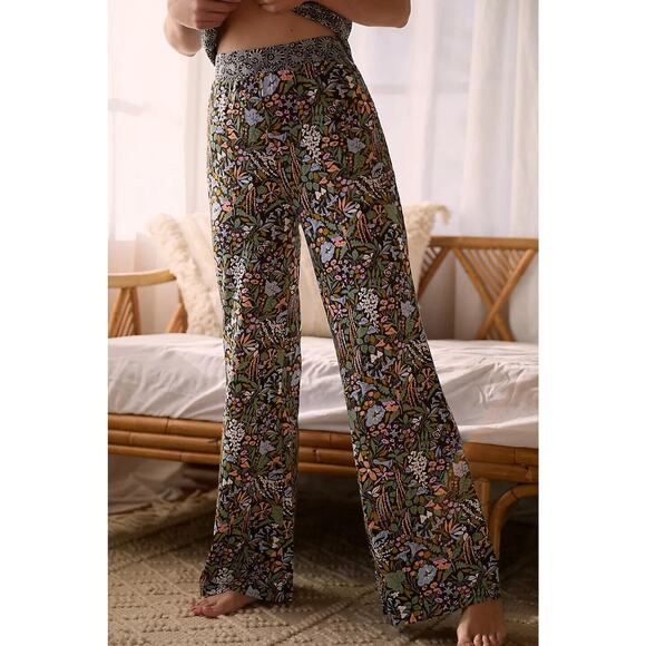 Anthropologie Pants - By Anthropologie Printed Pants Flare Leg Lounge Stretch Pull On Women's Medium
